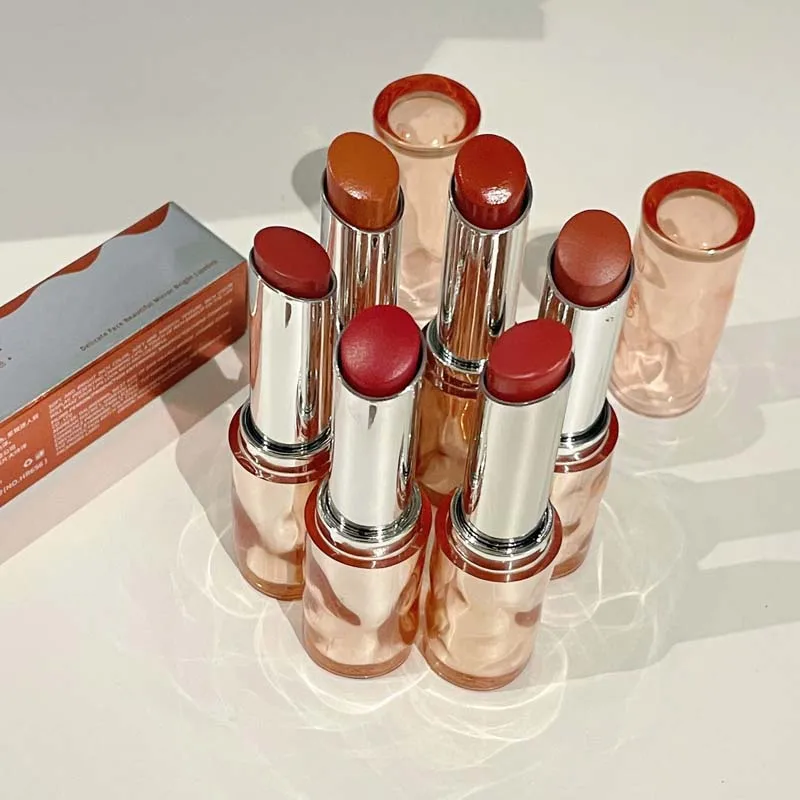 Mirror Light Lipstick Delicate - đánh giá và giá Beauty Without Makeup