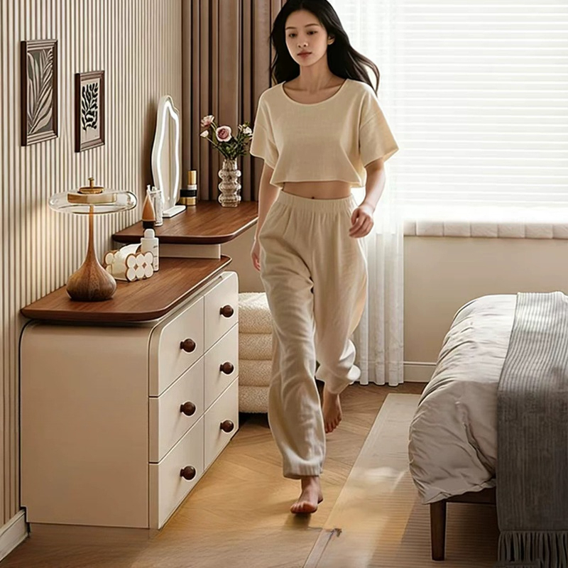 Mid Century Bedroom Dressing T - đánh giá và giá Beauty Without Makeup